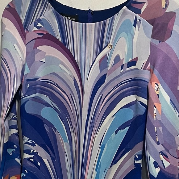 BEBE Bodycon Long Sleeve Swirled Fitted Dress - Picture 2 of 12